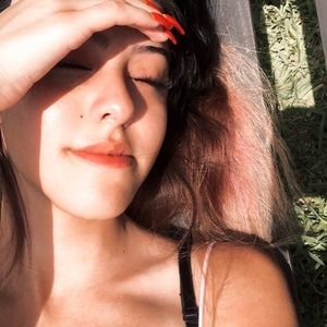 Meet your Posher, Clara